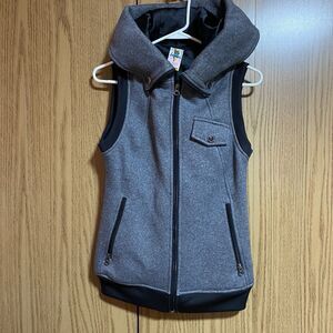 Burton Women’s Small Hooded Vest Grey